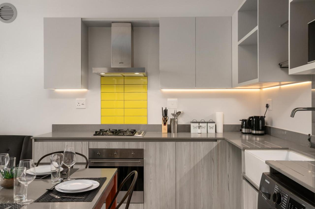Easy Stay - The Median Rosebank Йоханесбург Екстериор снимка