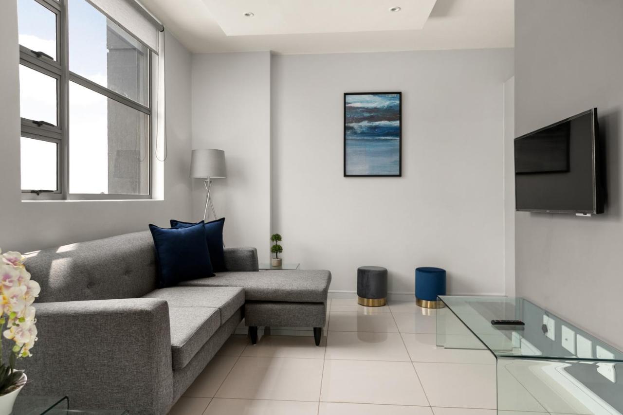 Easy Stay - The Median Rosebank Йоханесбург Екстериор снимка