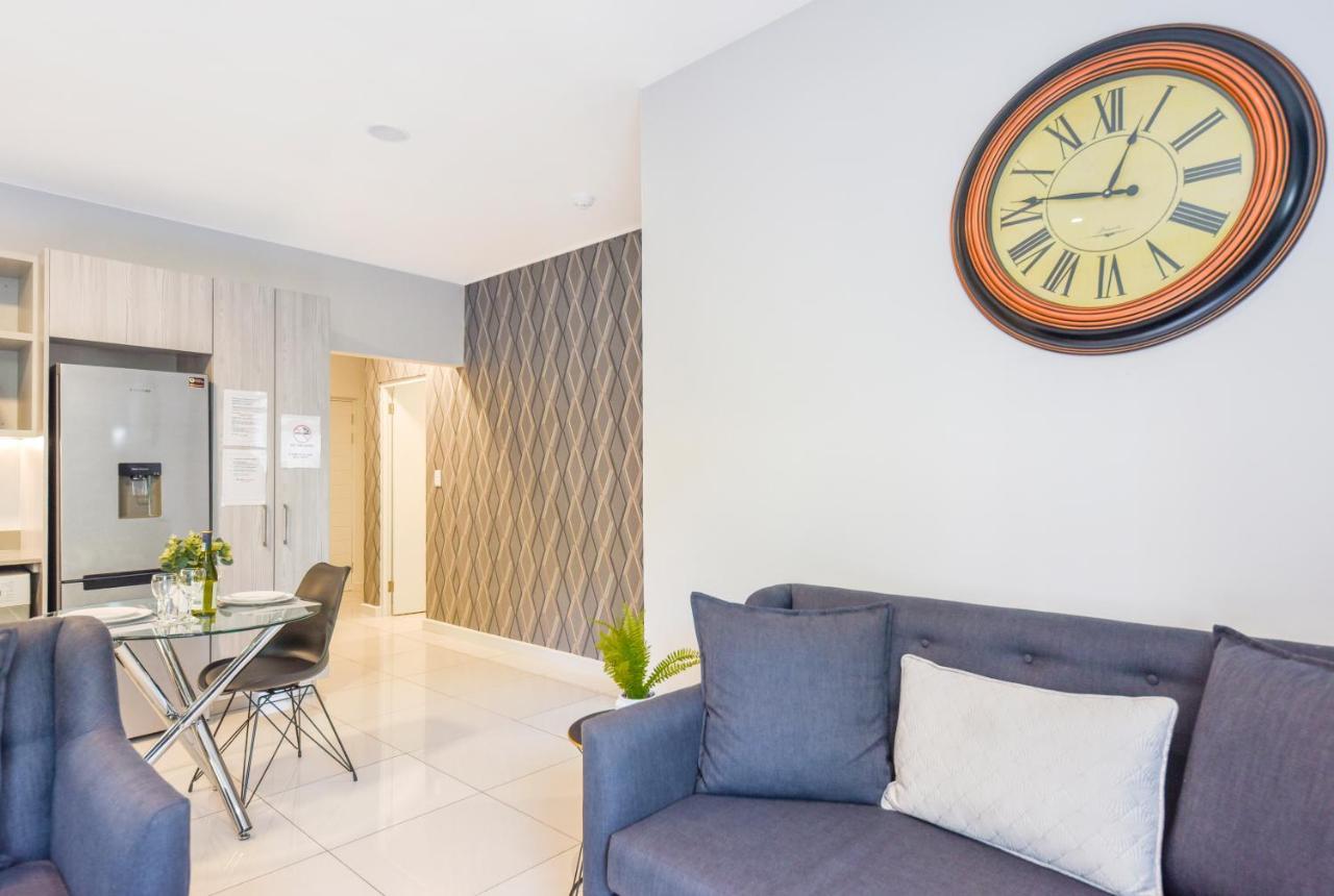Easy Stay - The Median Rosebank Йоханесбург Екстериор снимка