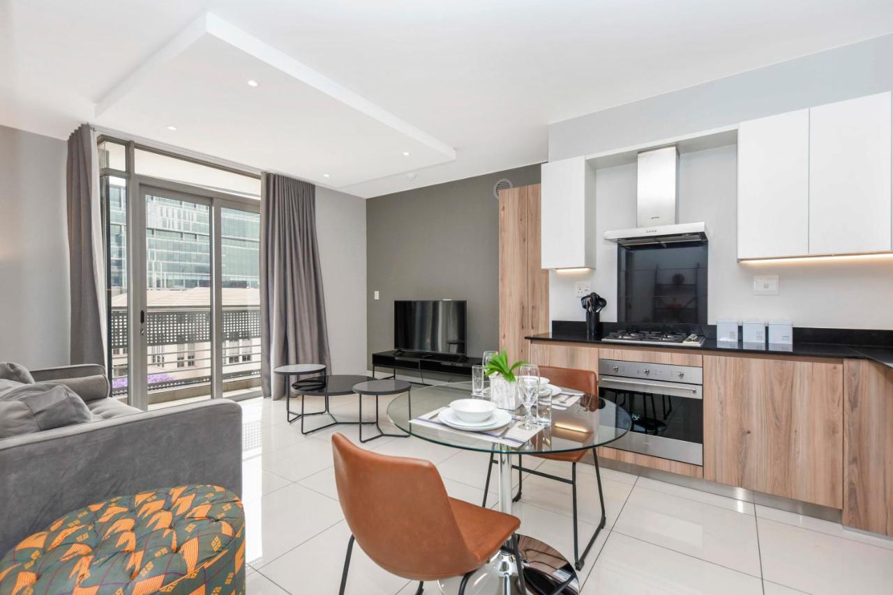 Easy Stay - The Median Rosebank Йоханесбург Екстериор снимка