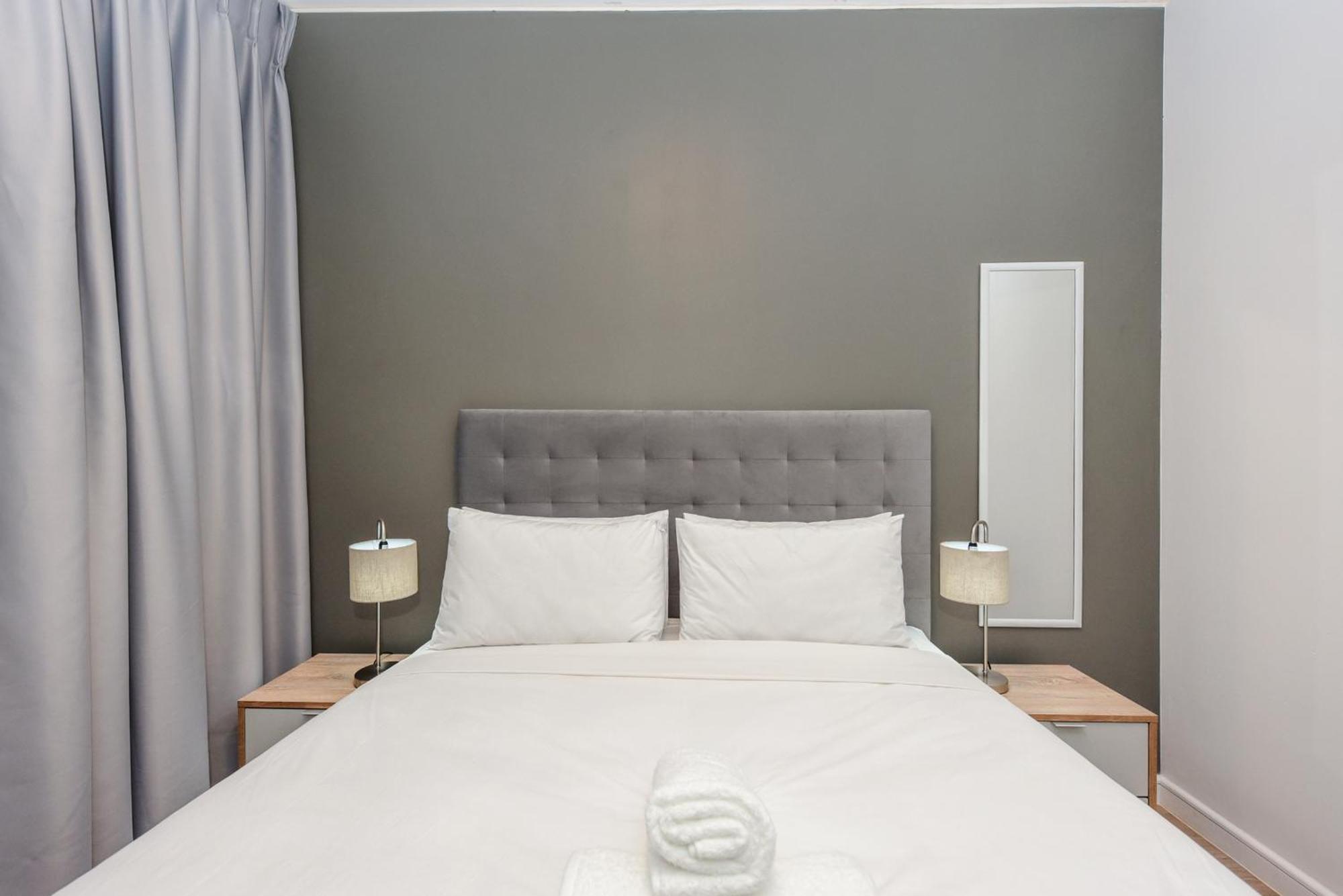 Easy Stay - The Median Rosebank Йоханесбург Екстериор снимка
